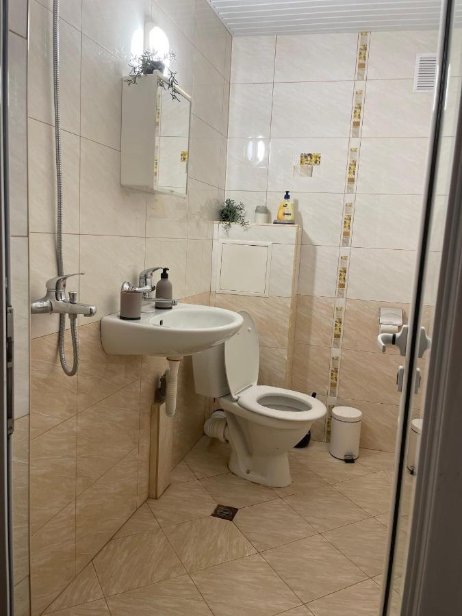 Ferienwohnung Lotos Apartament Burgas City Exterior foto